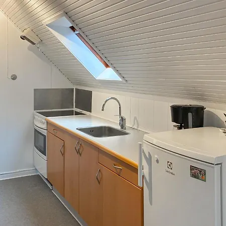 1 Bedroom Beautiful In *
